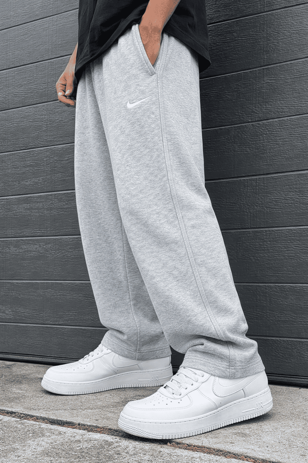 Premium Wide-Fit Sweatpants - بنطلون وايد بريميوم