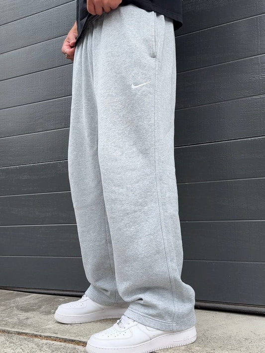Premium Wide-Fit Sweatpants - بنطلون وايد بريميوم